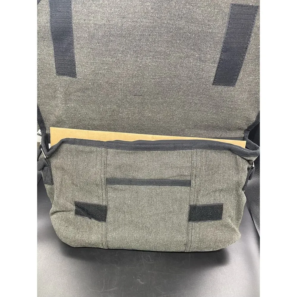 LOGO University of Auburn Varsity Messenger Bag 110-59V NWT
